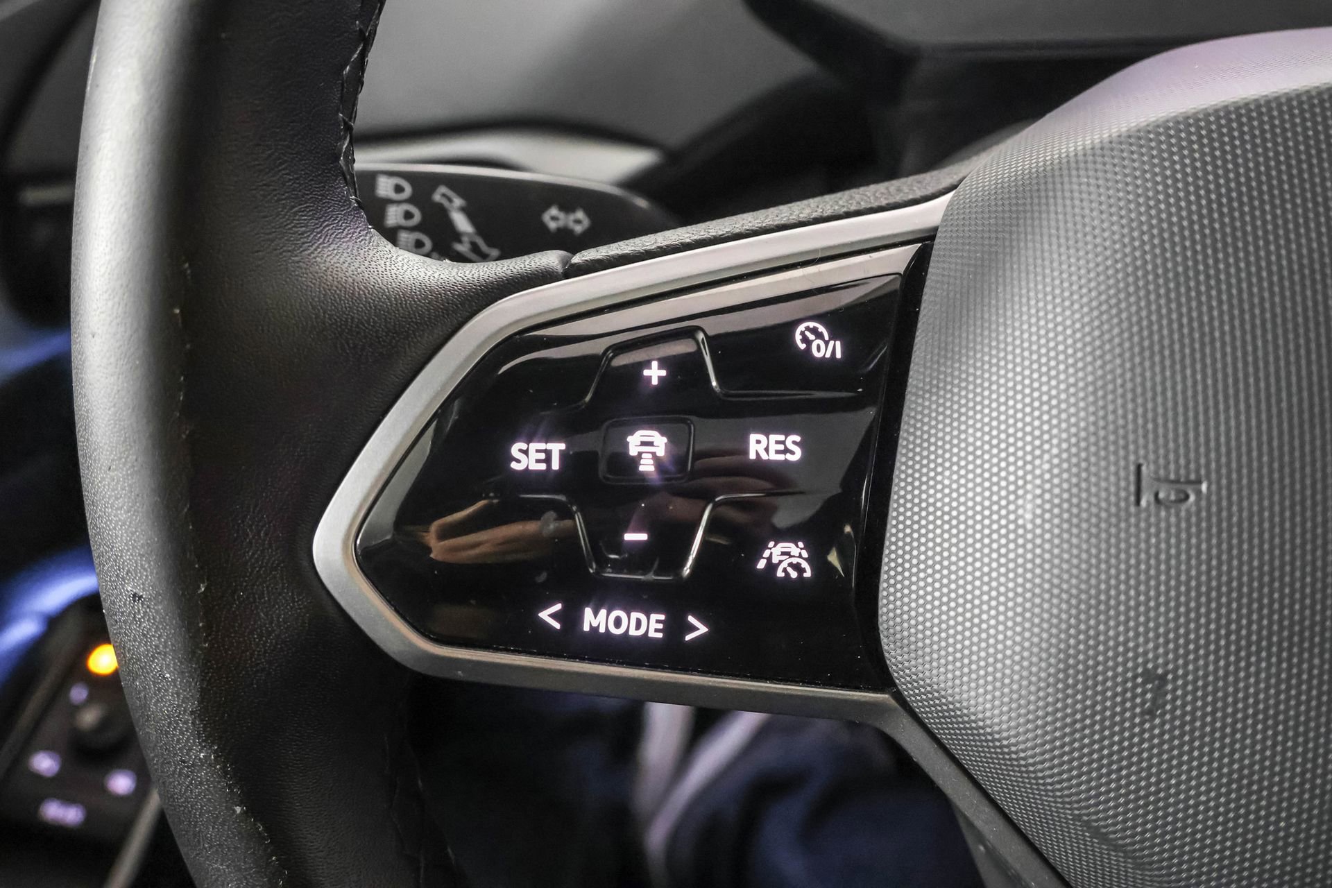 Certified 2023 Volkswagen ID.4 Pro S Plus image 28