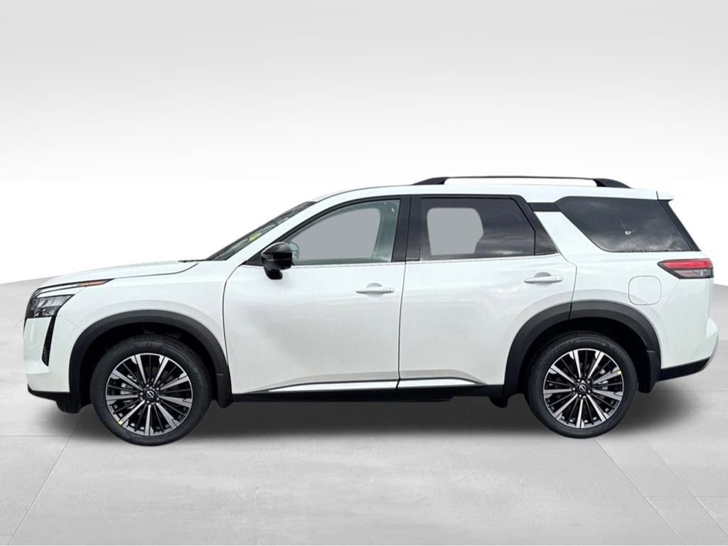 New 2026 Nissan Pathfinder Platinum w/ Cargo Package AWD/4WD image 2