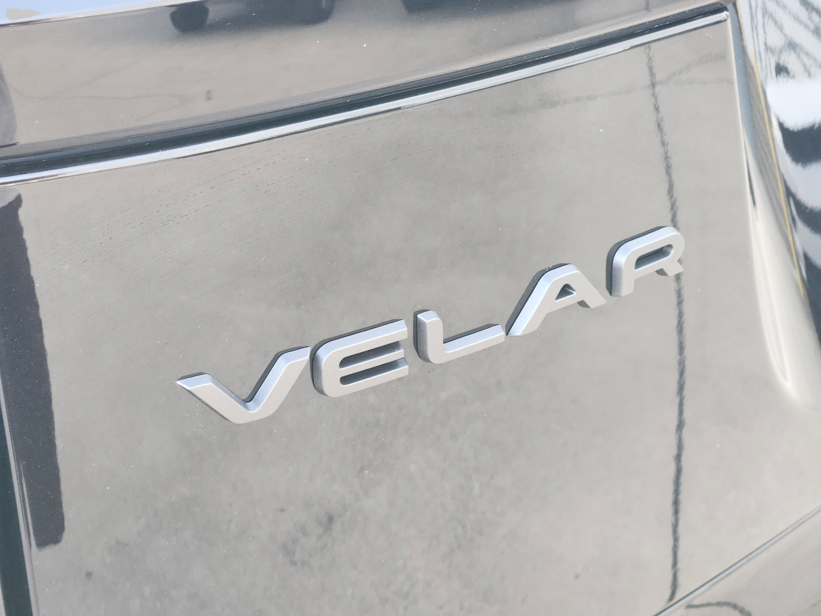 New 2026 Land Rover Range Rover Velar Dynamic SE AWD/4WD image 33