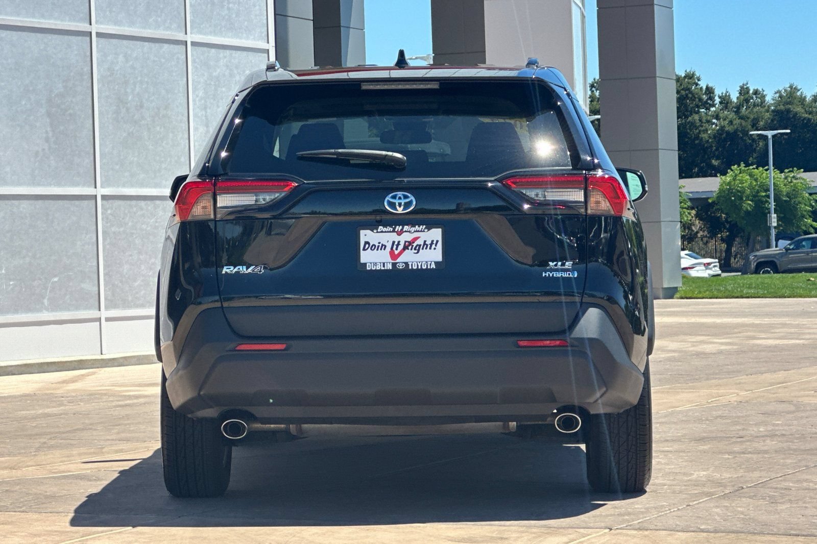 Used 2024 Toyota RAV4 XLE w/ Convenience Package AWD/4WD image 5