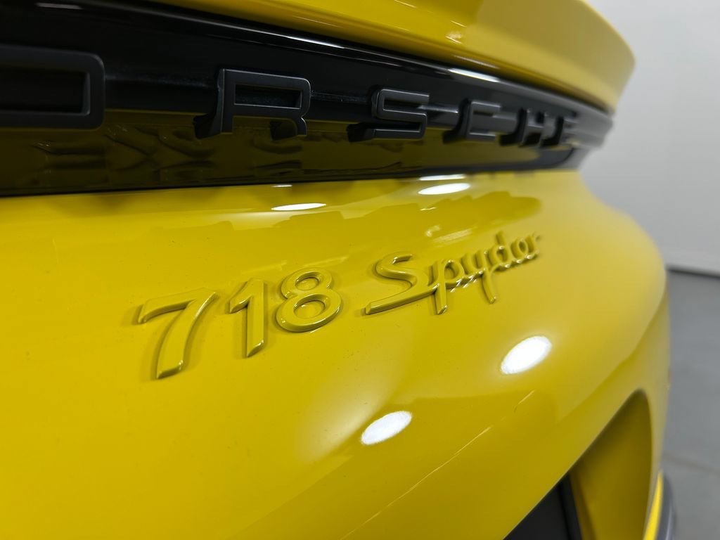 Certified 2021 Porsche 718 Boxster Spyder RWD image 13
