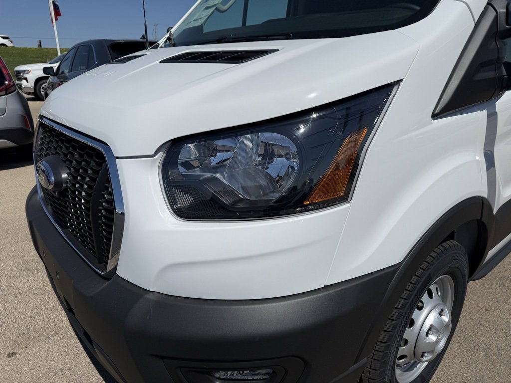 New 2025 Ford Transit 250 148 Medium Roof Extended AWD w/ Exterior Upgrade Package image 29