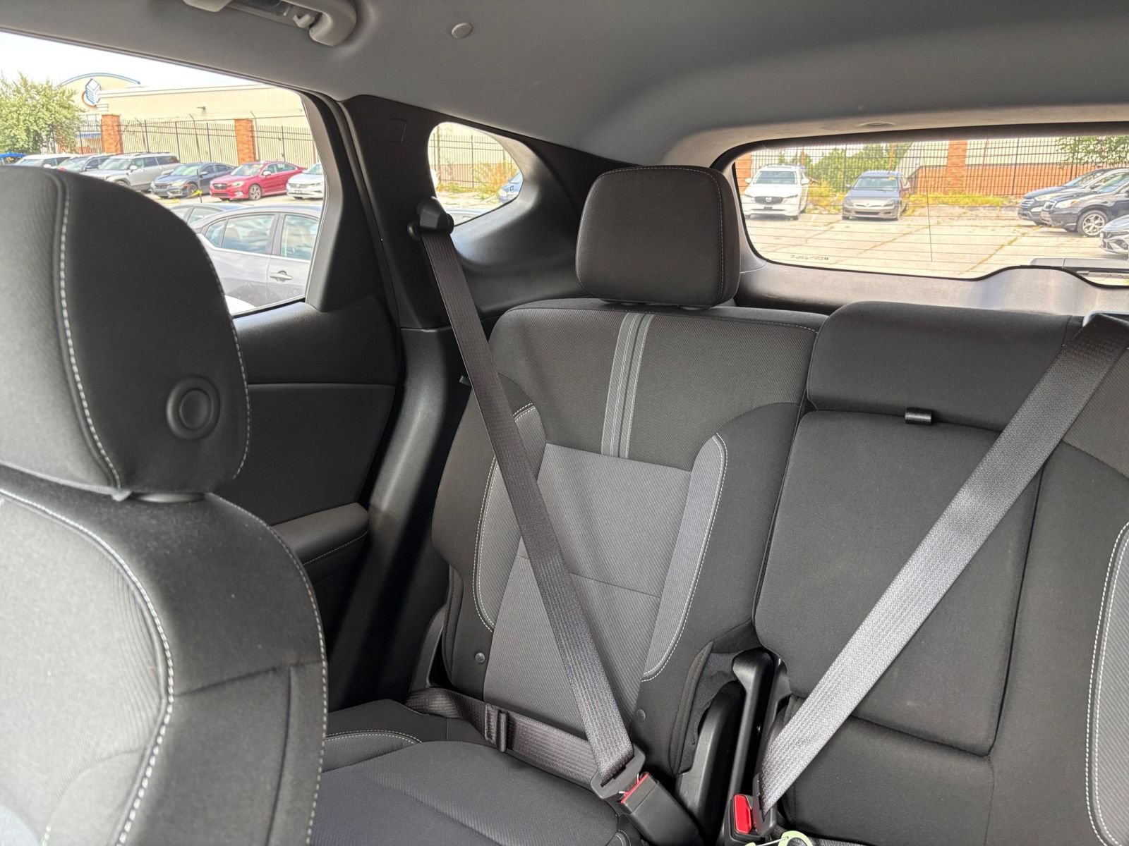 Used 2025 Chevrolet Blazer LT FWD image 34