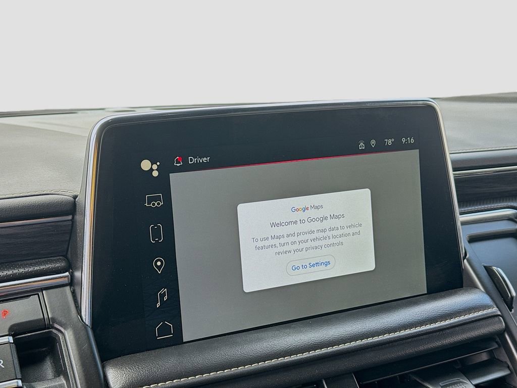 Used 2024 GMC Yukon XL SLT w/ SLT Luxury Package image 17