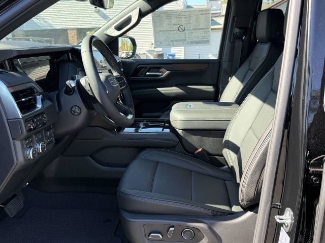 New 2026 GMC Yukon Denali w/ Denali Reserve Package AWD/4WD image 10