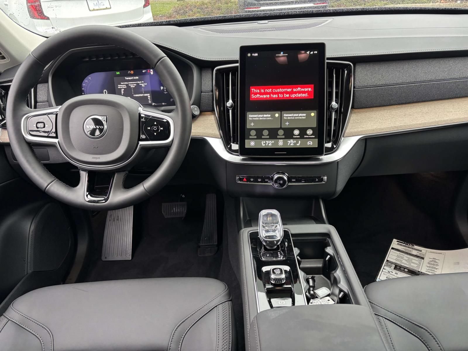New 2026 Volvo XC90 B6 Plus w/ Protection Package Premier AWD/4WD image 28