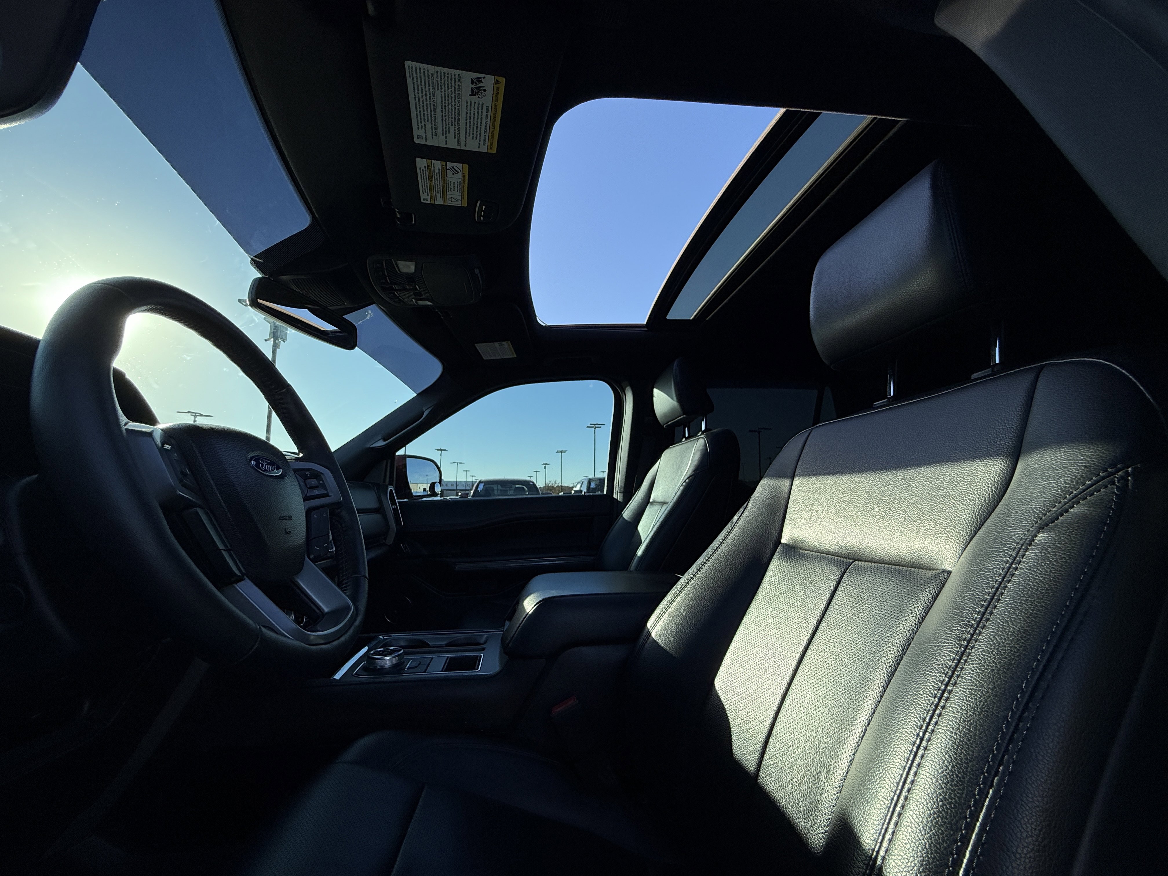 Used 2021 Ford Expedition XLT image 32