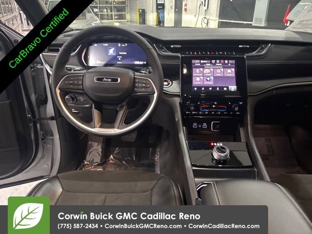 Used 2024 Jeep Grand Cherokee Altitude AWD/4WD image 33