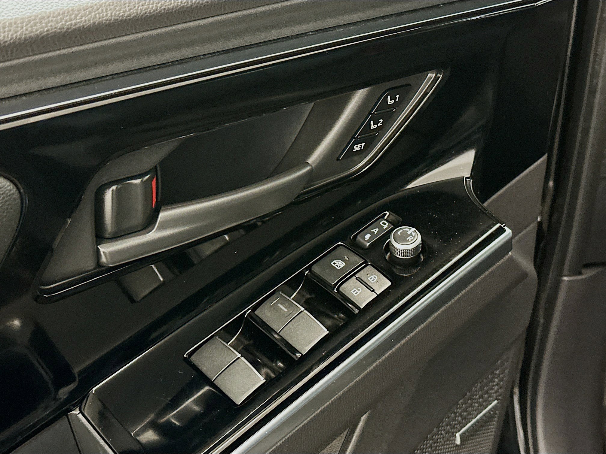 Used 2023 Subaru Solterra AWD image 15