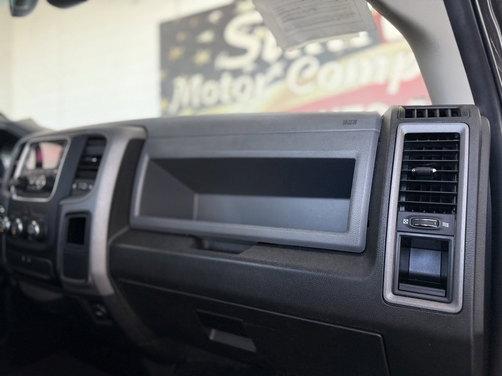 Used 2019 RAM 1500 Express image 18