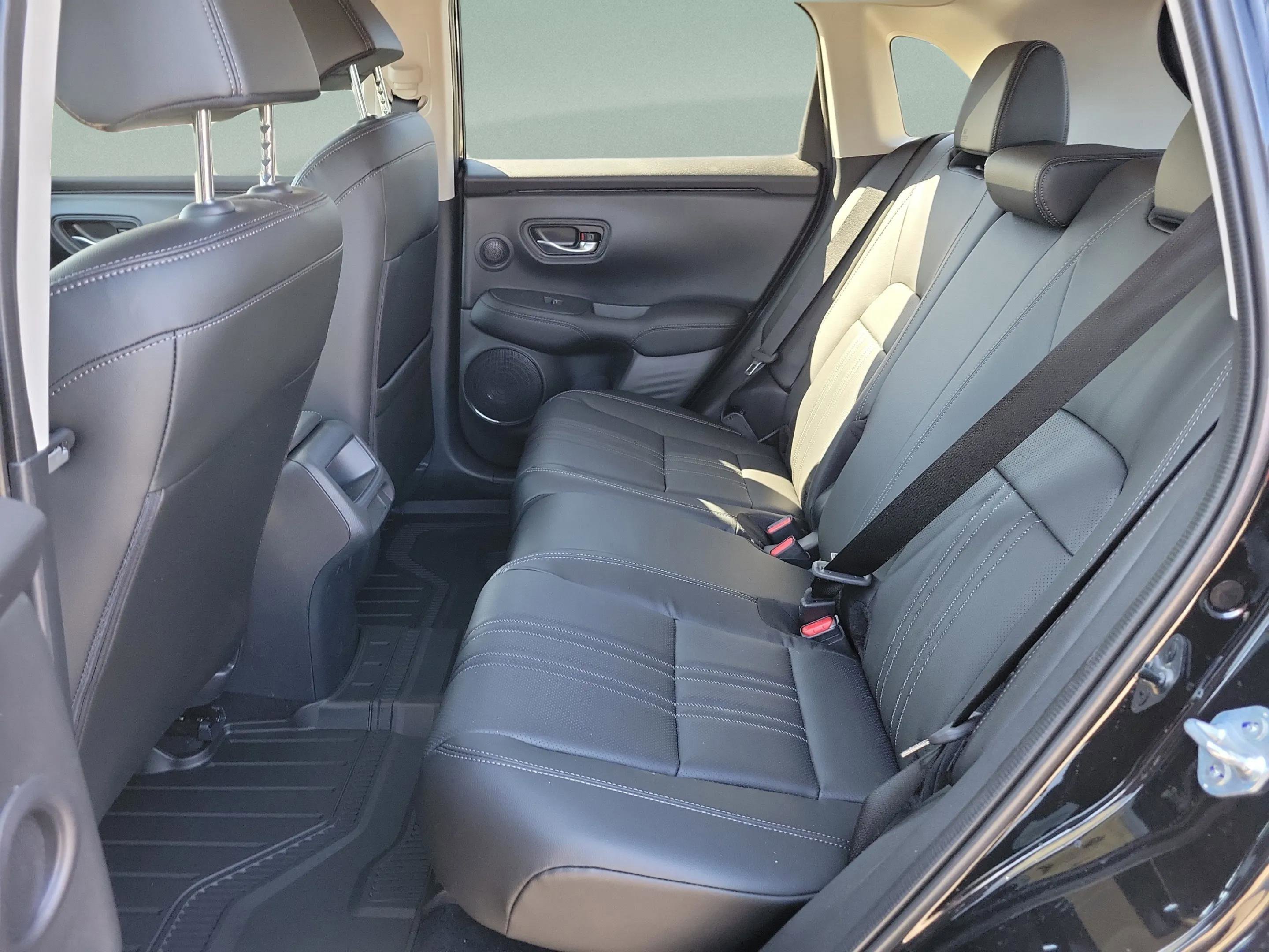 New 2026 Honda HR-V EX-L image 10