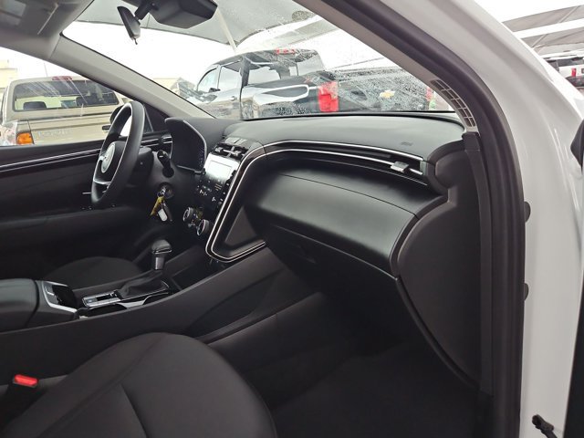 Certified 2023 Hyundai Tucson SE FWD image 17
