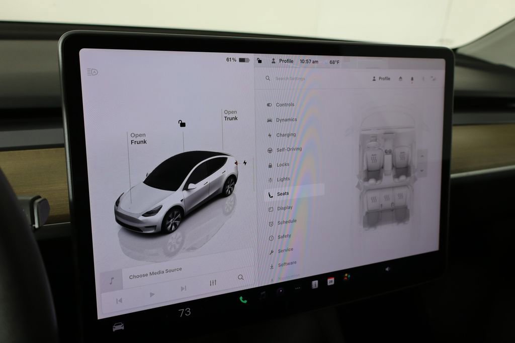 Used 2023 Tesla Model Y Long Range AWD/4WD image 27