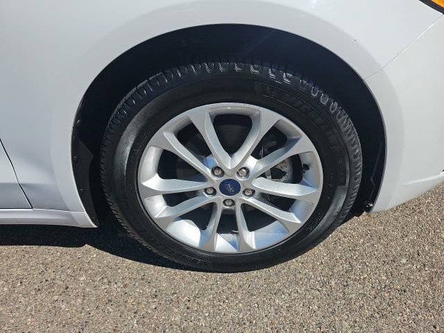 Used 2020 Ford Fusion SE FWD image 8