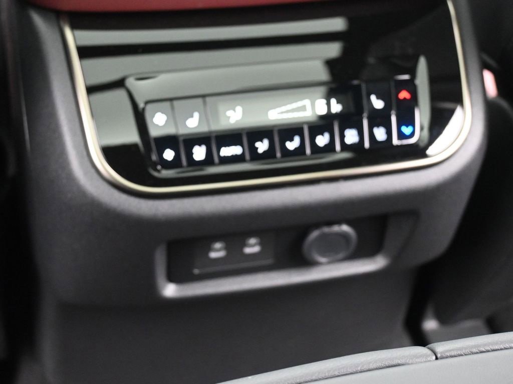 New 2026 INFINITI QX80 Autograph image 16