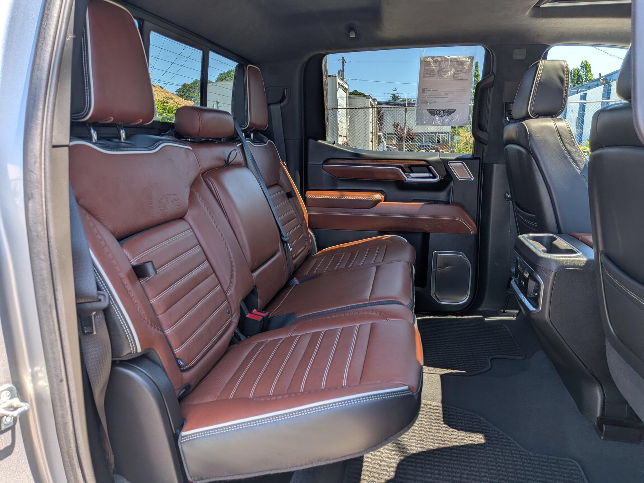 Used 2023 GMC Sierra 1500 Denali Ultimate AWD/4WD image 9