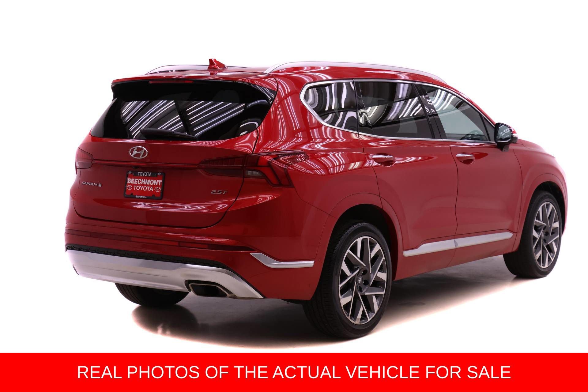 Used 2023 Hyundai Santa Fe Calligraphy image 2