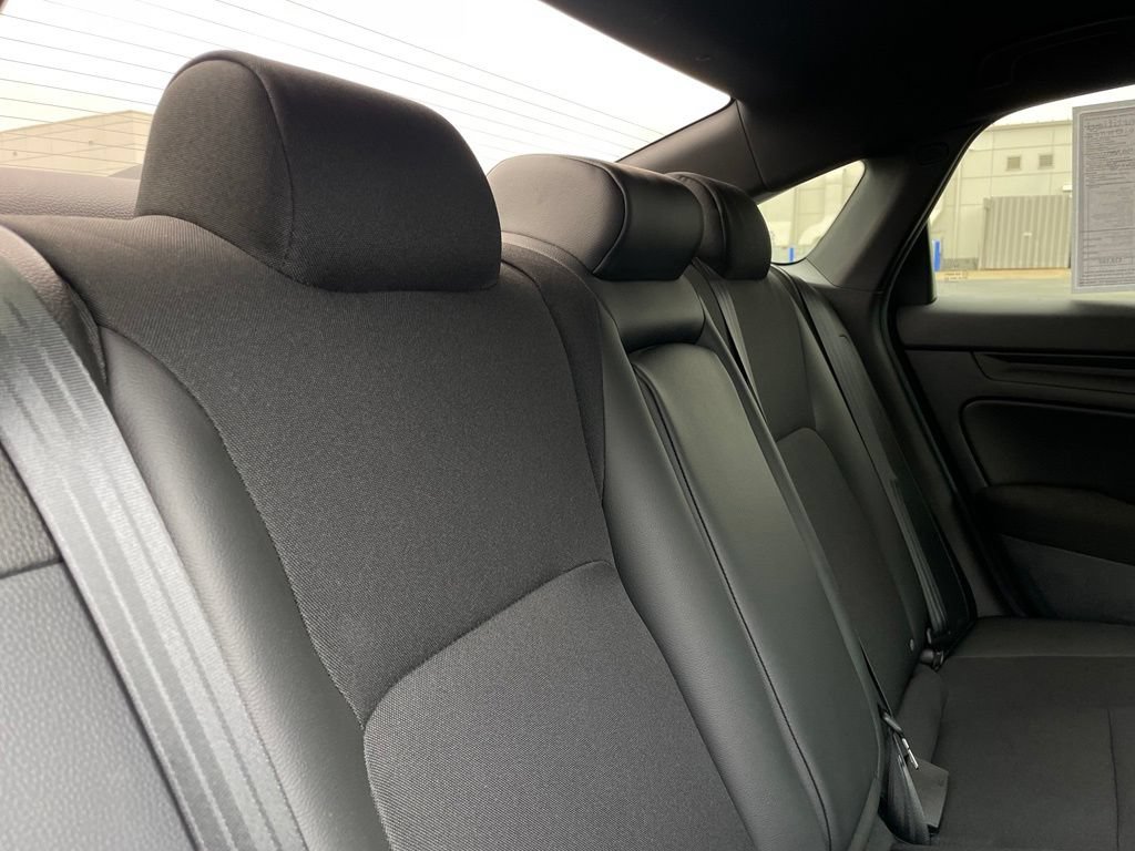 Certified 2025 Honda Civic Sport image 36
