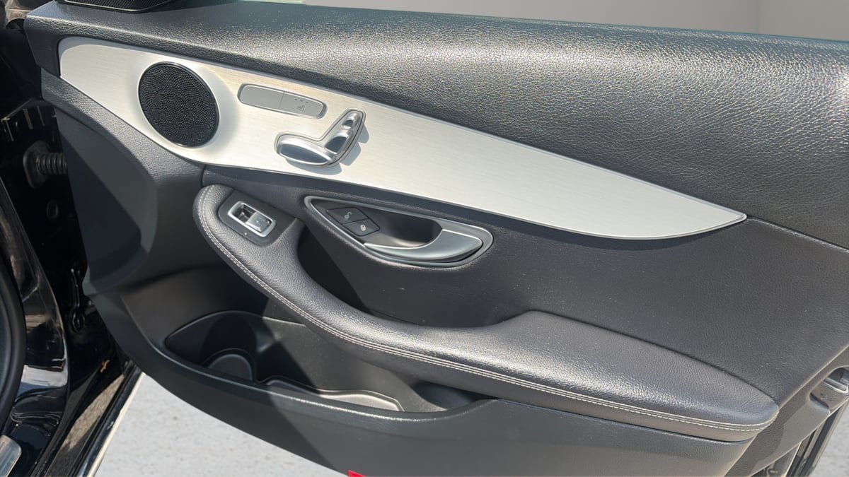 Used 2020 Mercedes-Benz C 300 4MATIC Sedan image 12