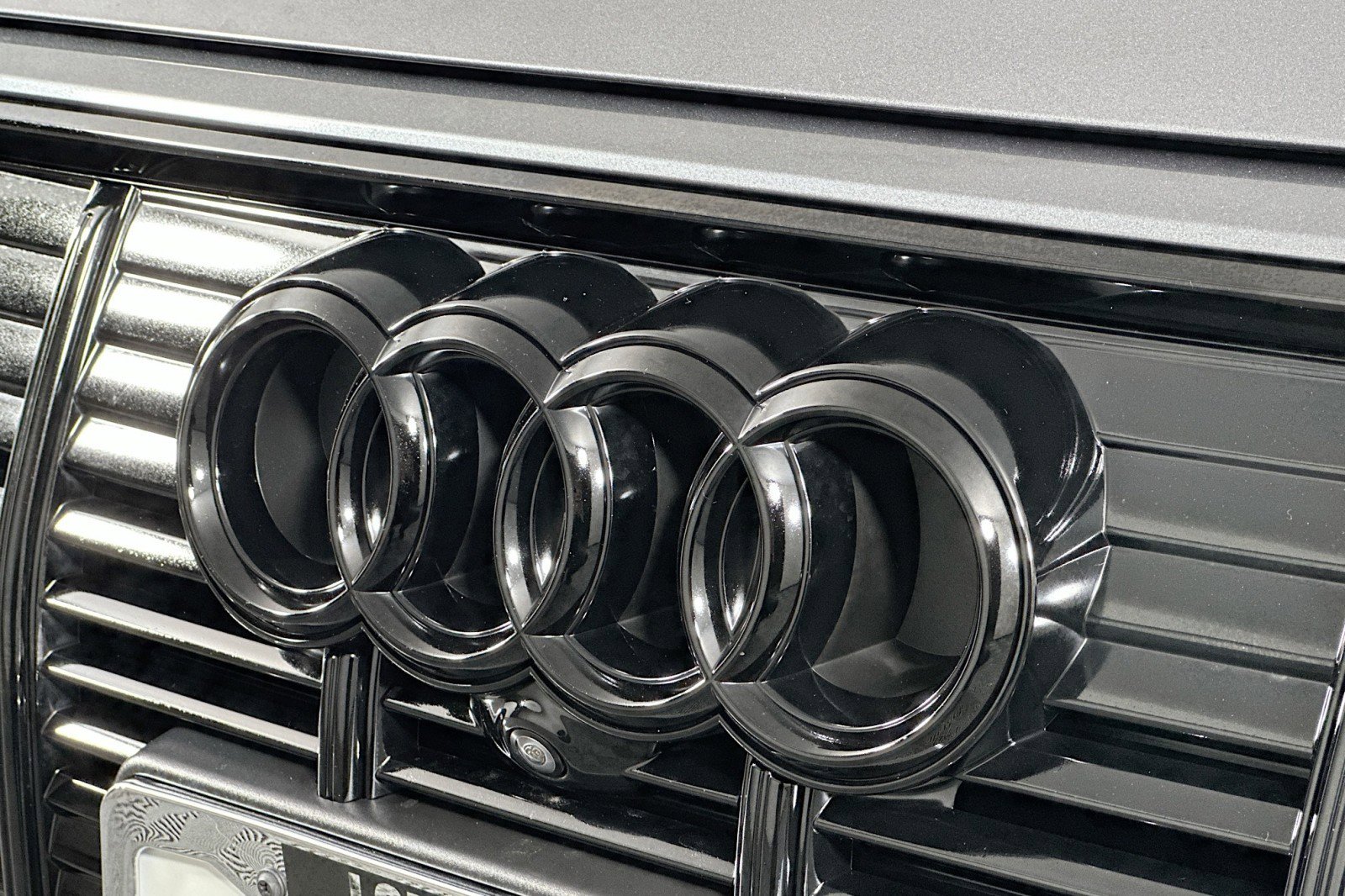 Used 2023 Audi e-tron Premium Plus w/ Premium Plus Package image 15