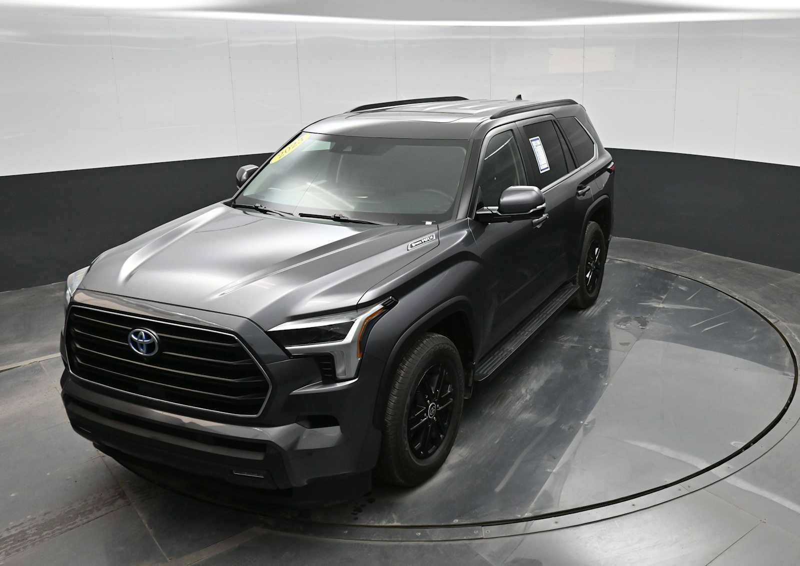 Used 2024 Toyota Sequoia SR5 image 26