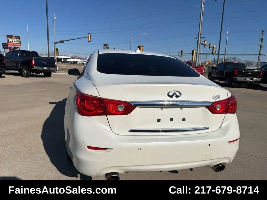 Used 2016 INFINITI Q50 Premium w/ Driver Assistance Package image 14