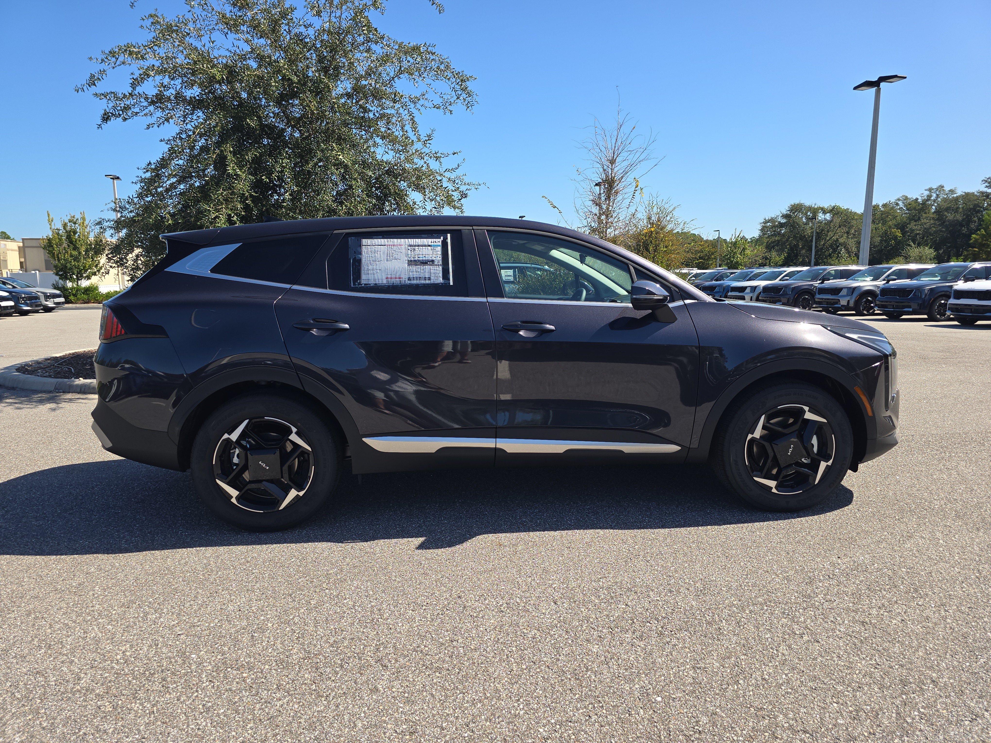 New 2027 Kia Sportage EX FWD image 9