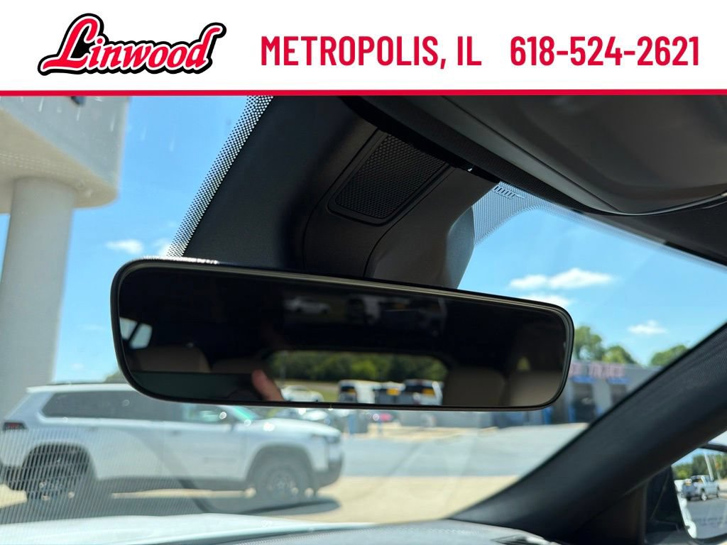 Used 2025 Jeep Grand Cherokee Limited AWD/4WD image 34