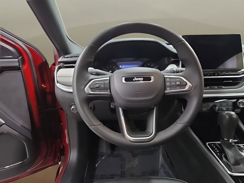 Used 2025 Jeep Compass Limited AWD/4WD image 21