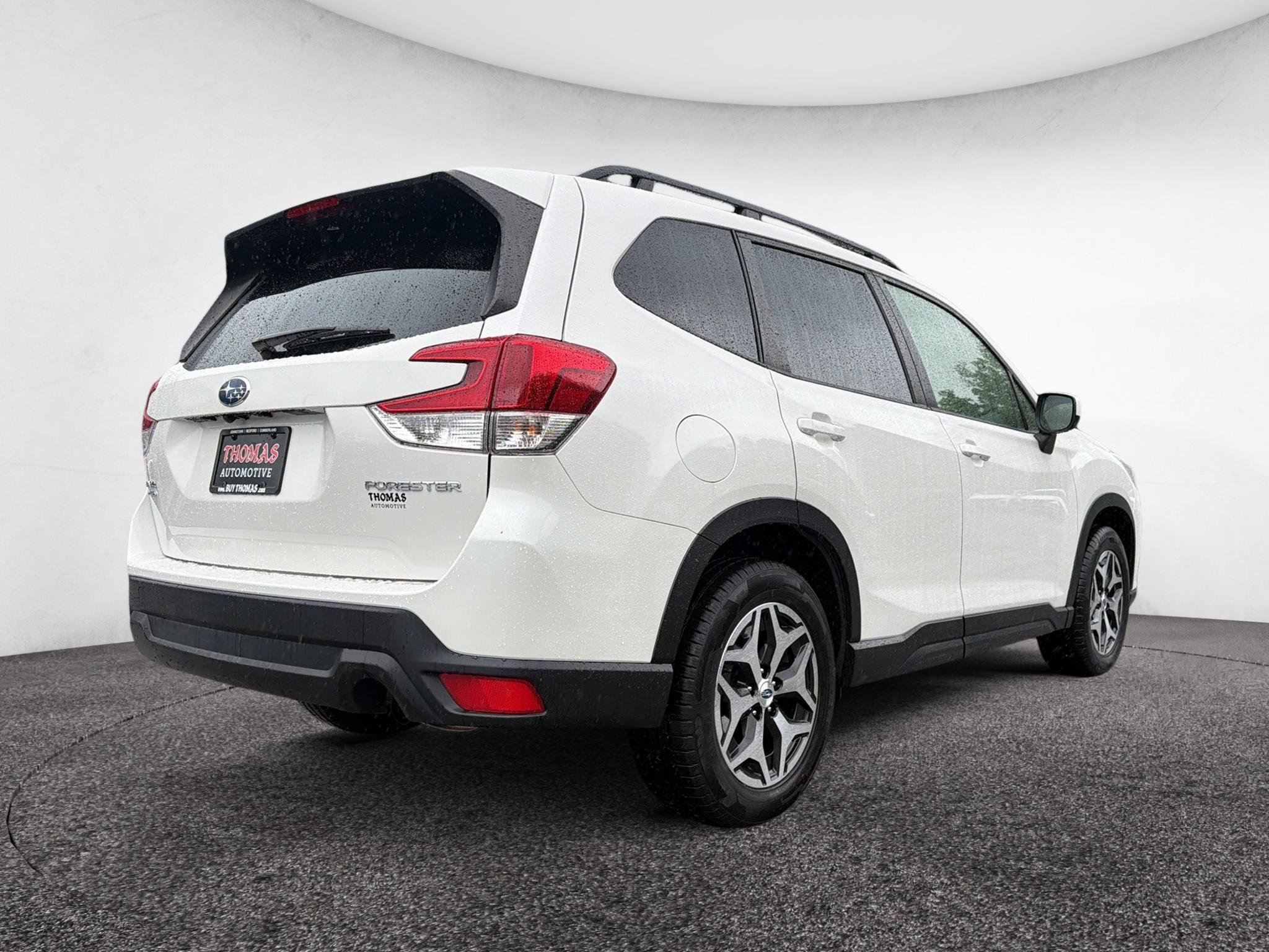 Certified 2023 Subaru Forester Premium AWD/4WD image 7