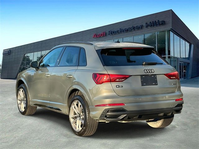 Used 2025 Audi Q3 2.0T Premium w/ Convenience Package image 4