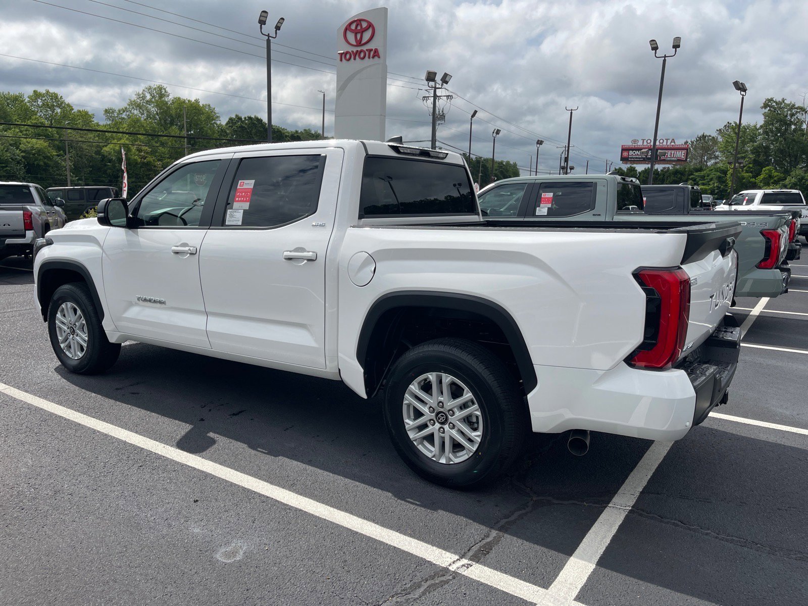 New 2026 Toyota Tundra SR5 AWD/4WD image 11