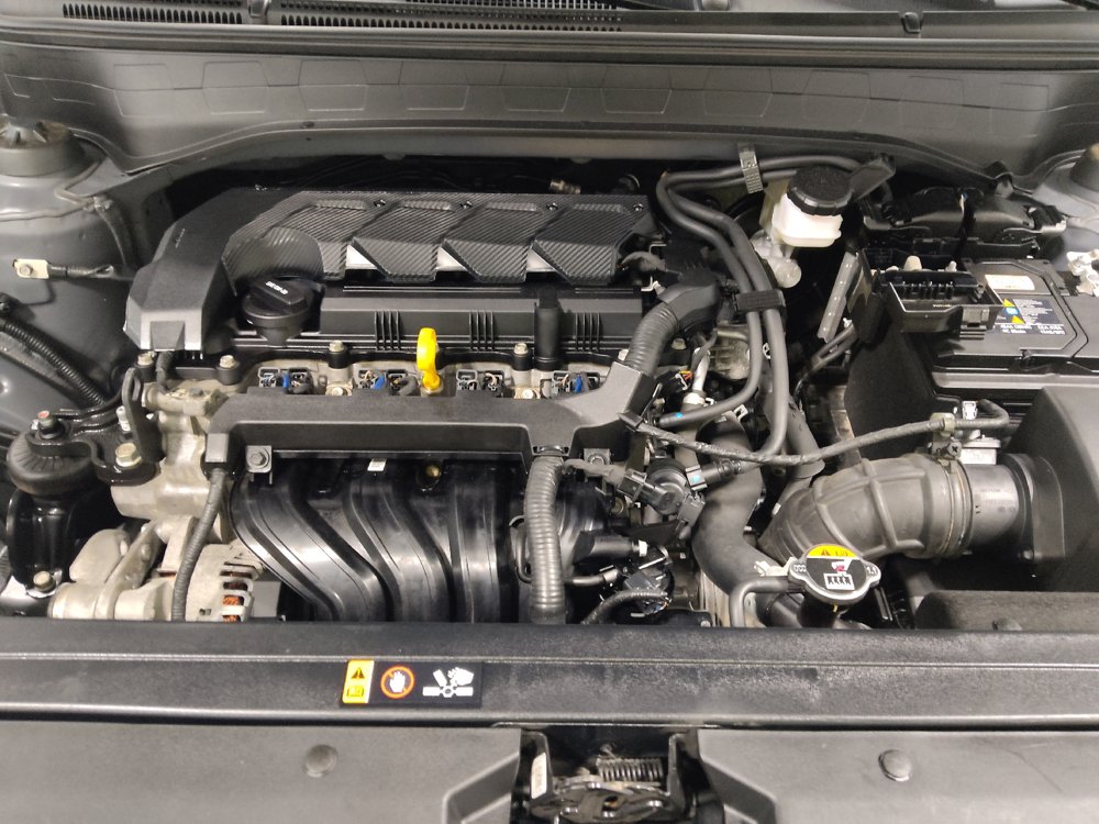 Used 2025 Hyundai Venue Limited FWD image 30