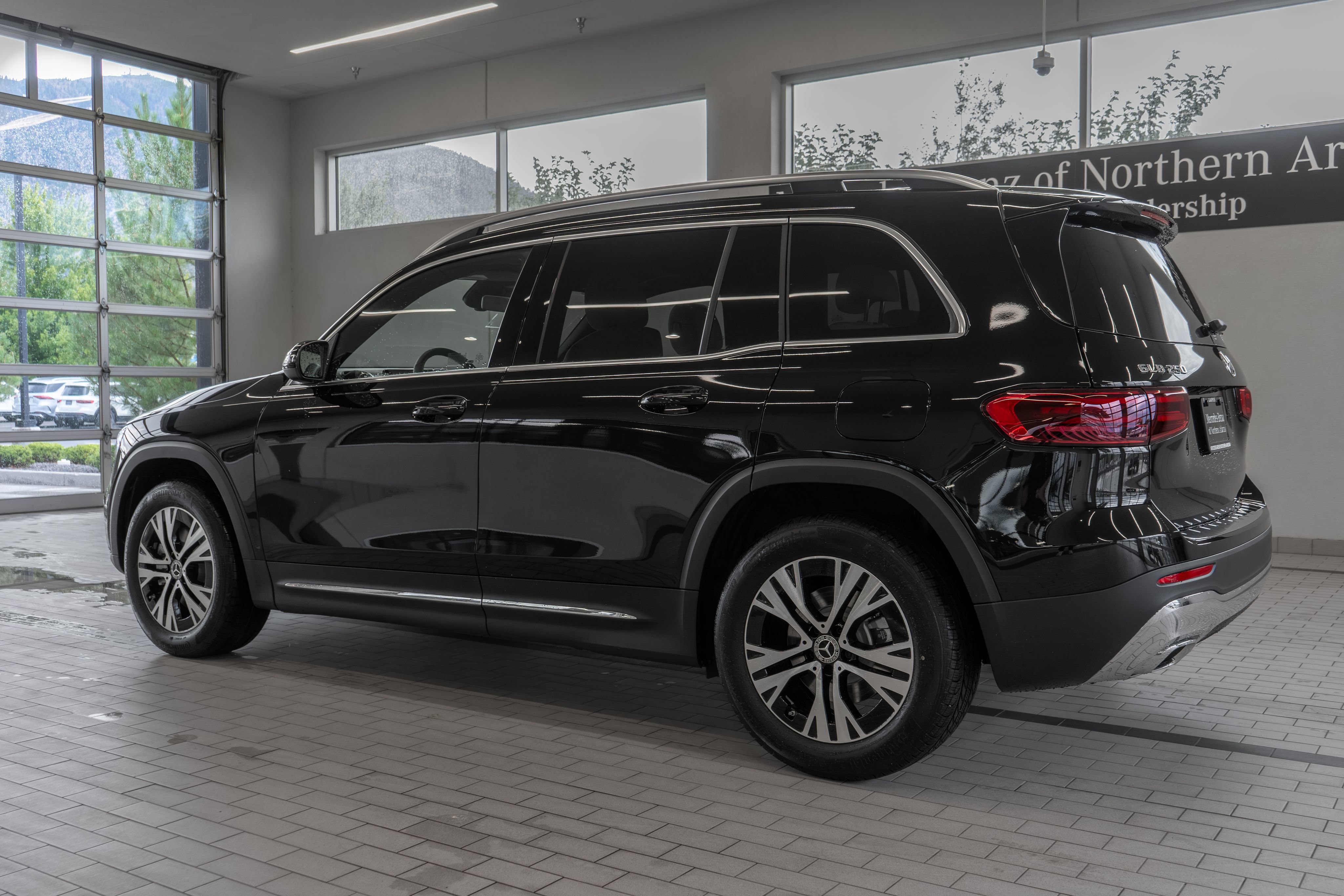Certified 2026 Mercedes-Benz GLB 250 4MATIC image 13