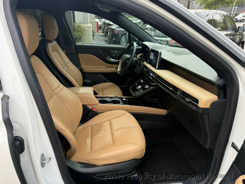 Used 2020 Lincoln Corsair Reserve w/ Elements Package image 21