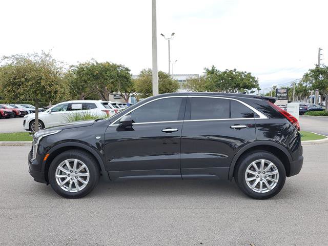 Used 2023 Cadillac XT4 Luxury image 2