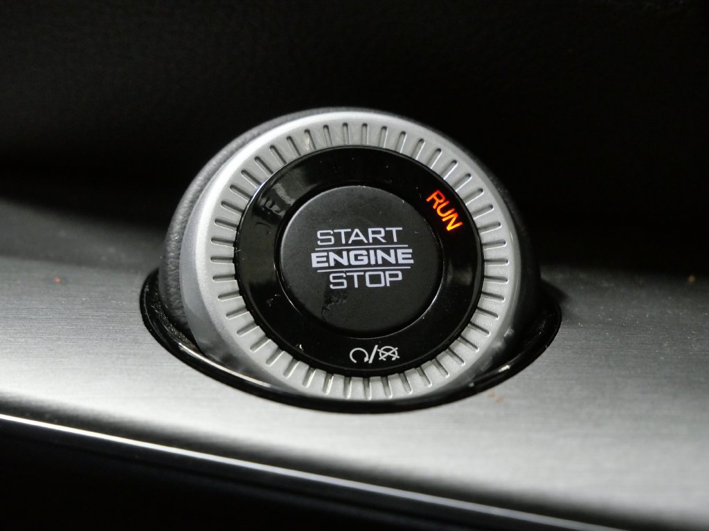 Used 2023 Jeep Wagoneer Series II AWD/4WD image 23