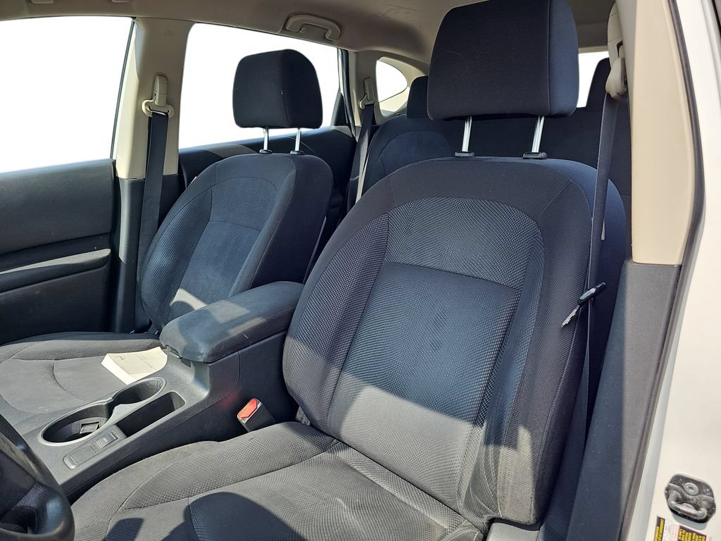 Used 2015 Nissan Rogue S w/ Convenience Package FWD image 16