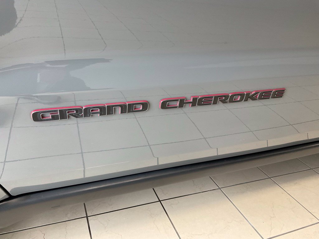 Used 2021 Jeep Grand Cherokee Trailhawk w/ Trailhawk Luxury Group AWD/4WD image 25