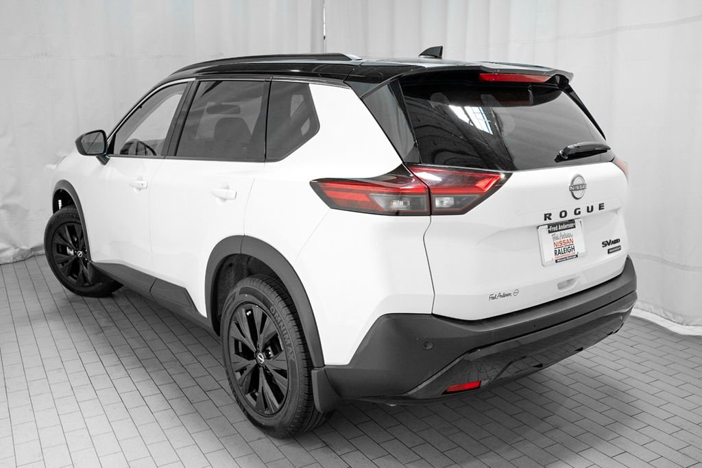 Certified 2023 Nissan Rogue SV w/ SV Premium B Package AWD/4WD image 3
