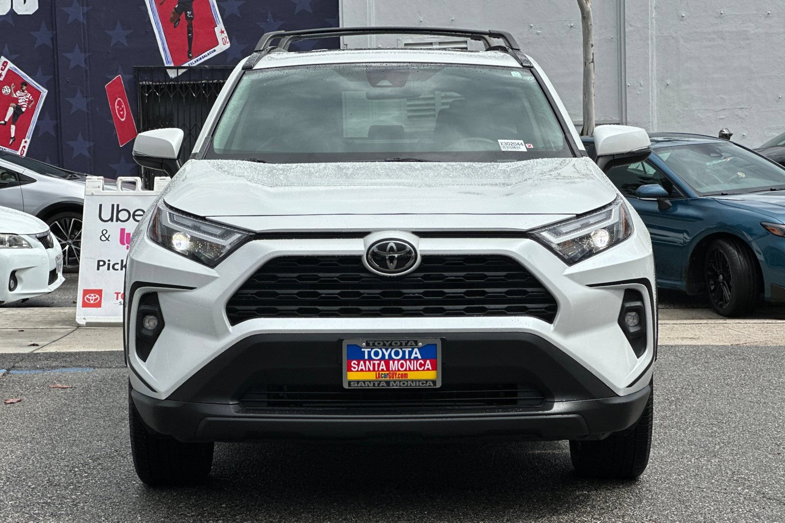 Used 2024 Toyota RAV4 XLE Premium FWD image 9