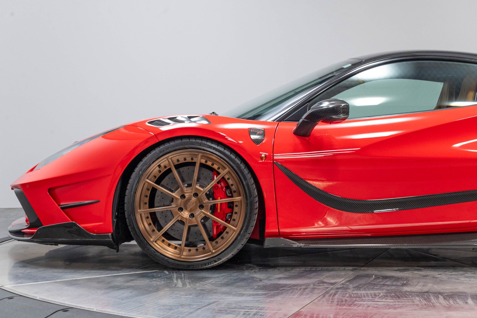 Used 2016 Ferrari 488 GTB RWD image 41