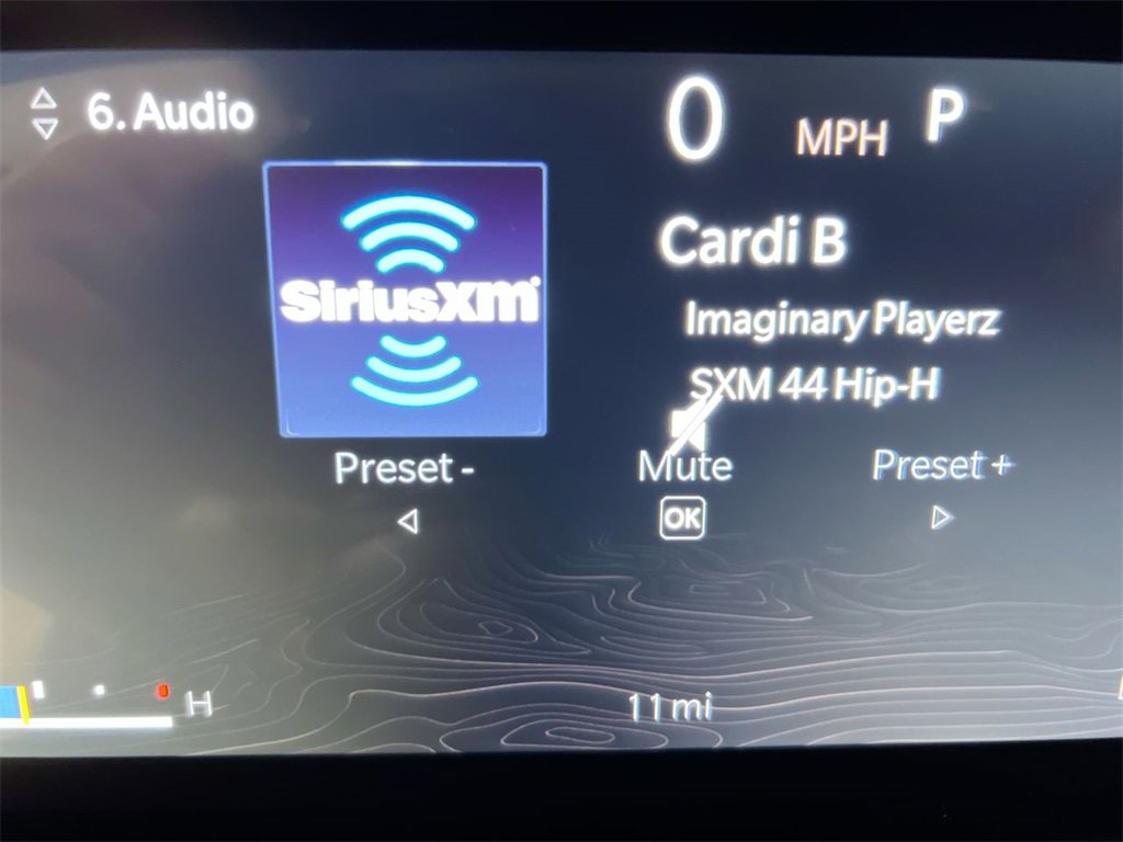 New 2025 Jeep Grand Cherokee Limited w/ Black Appearance Package image 12