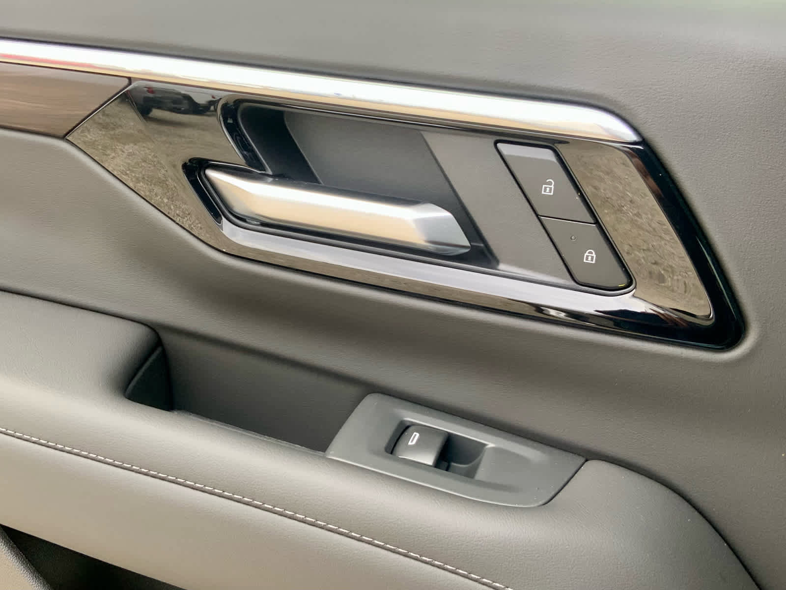 New 2026 Chevrolet Suburban LS image 48