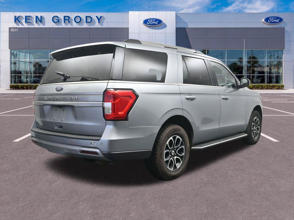 Used 2023 Ford Expedition XLT RWD image 7