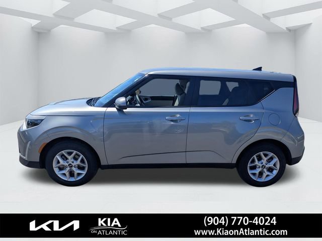 Used 2025 Kia Soul LX image 6