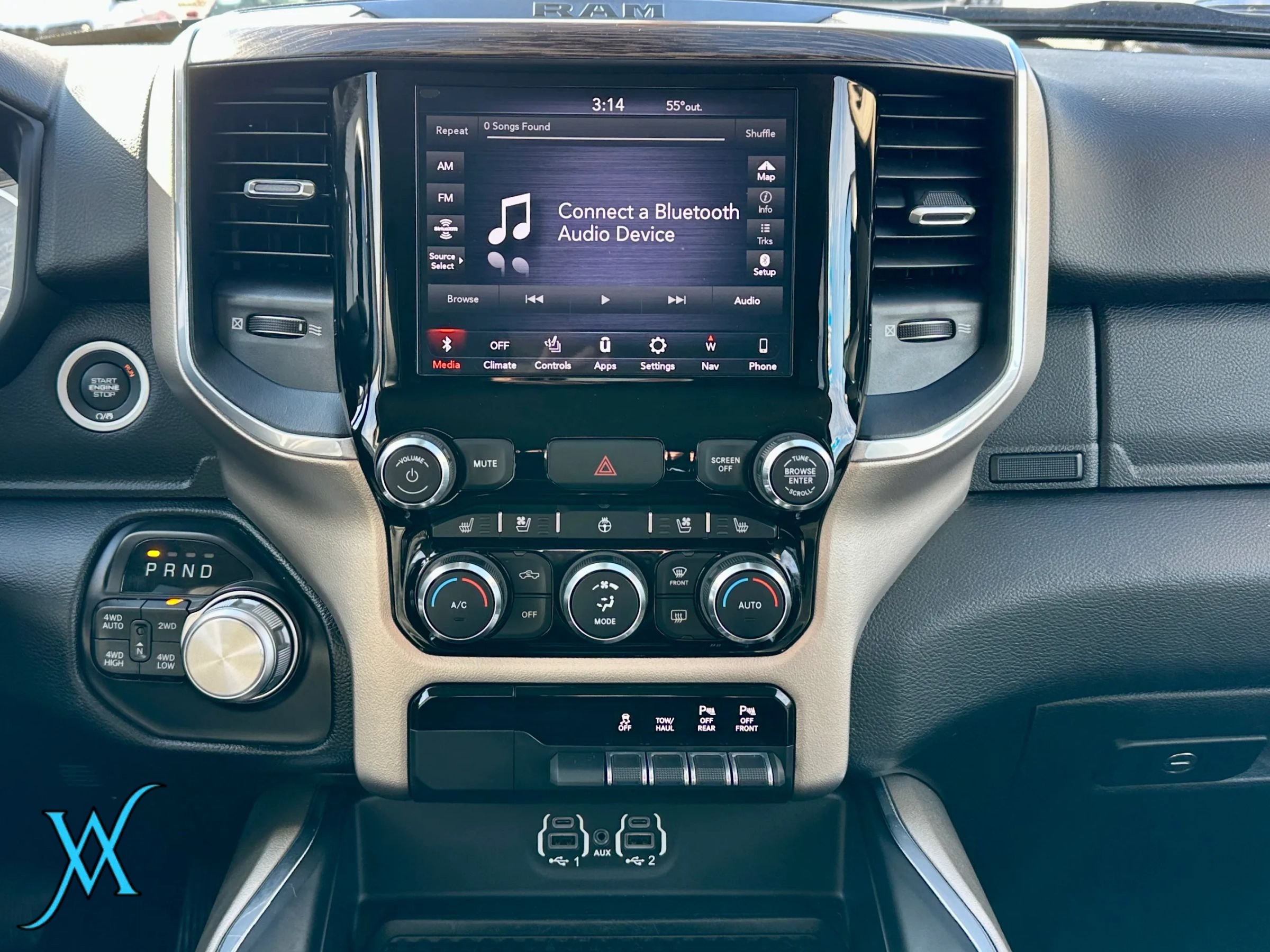 Used 2020 RAM 1500 Laramie AWD/4WD image 33