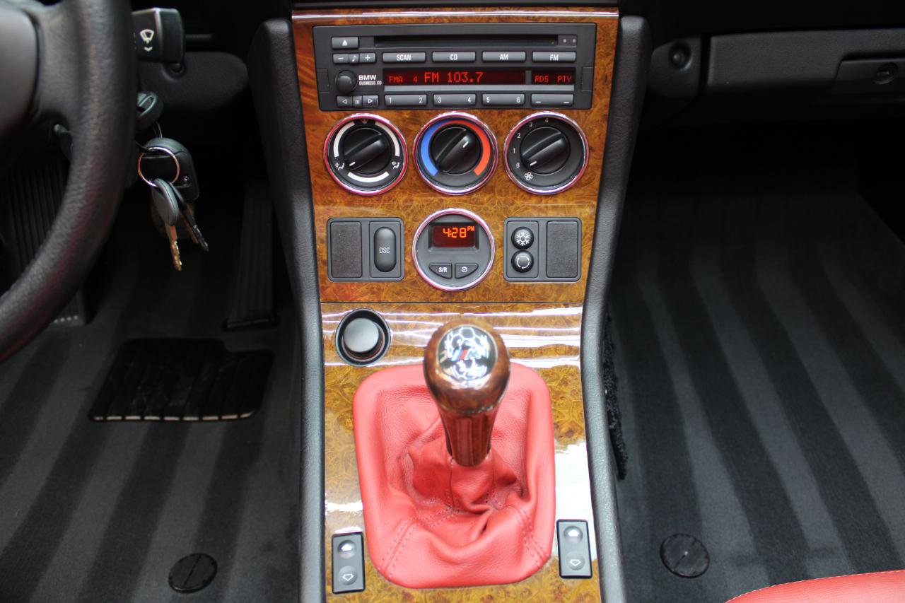 Used 2002 BMW Z3 3.0i image 28