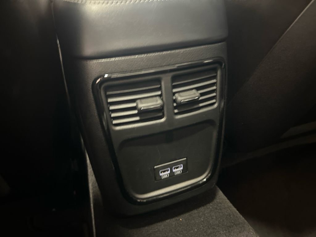 Used 2023 Chrysler 300 S image 30