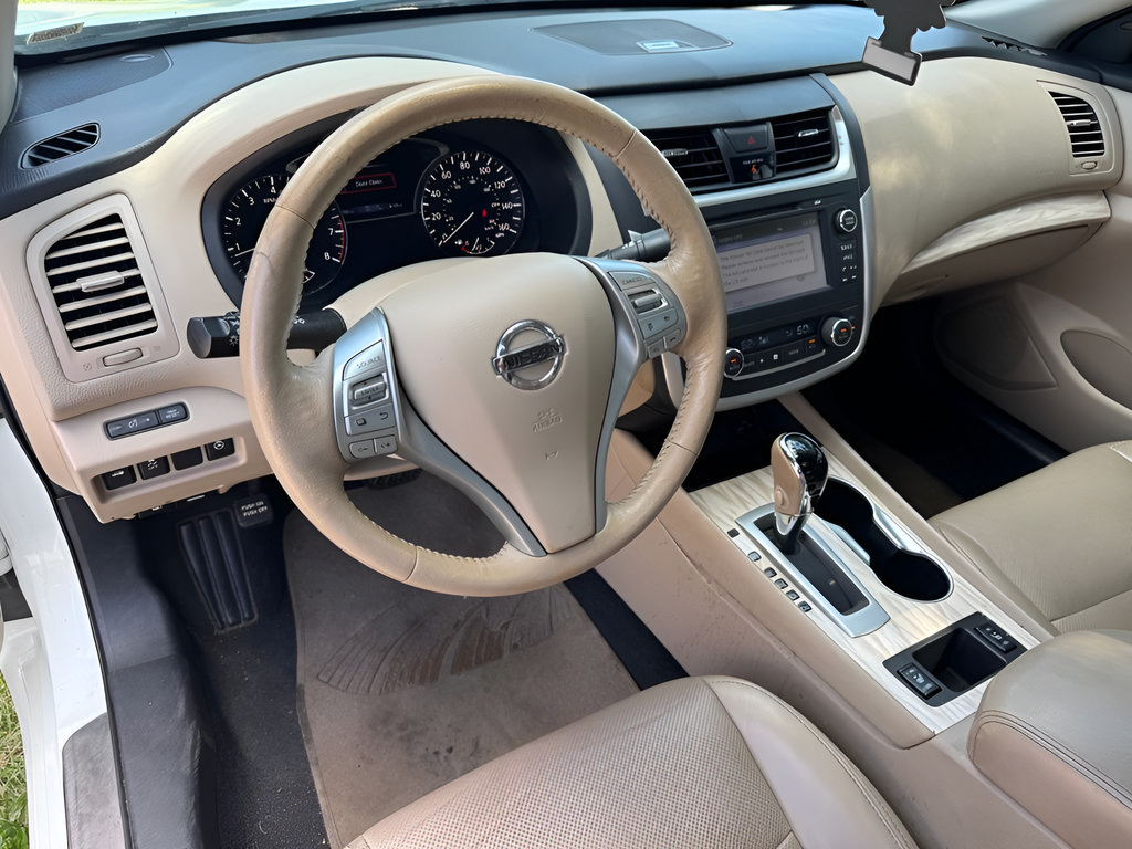 Used 2016 Nissan Altima 2.5 SL w/ 2.5 Technology w/LED Package FWD image 18